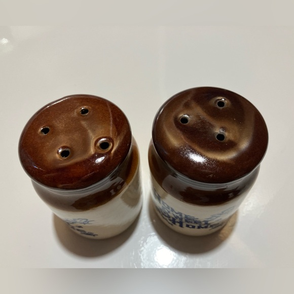 "Home Sweet Home" Salt & Pepper Shaker - Picture 3 of 6